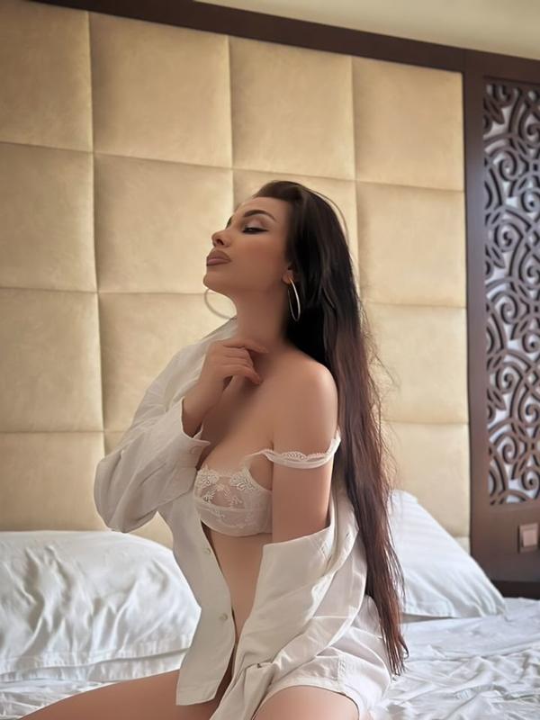 Experience Unforgettable Moments with Blair Mist by Your Side