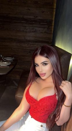 Lola Moan Unveils Desire and Passion in Croatia