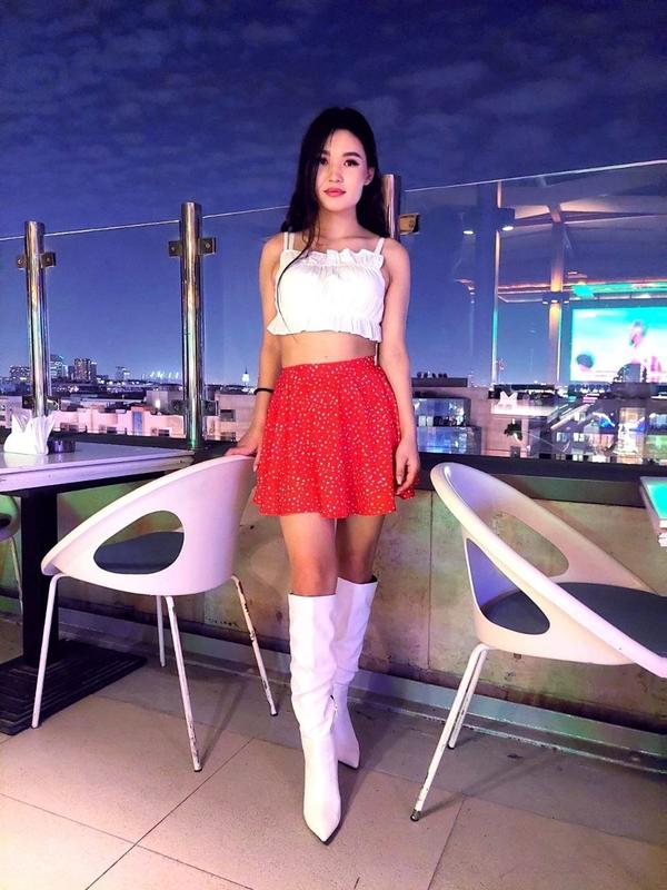 Daisy Pleasure Awaits You for Unforgettable Moments Together